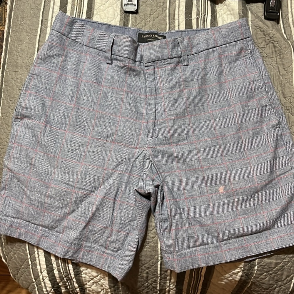 Banana Republic men’s shorts